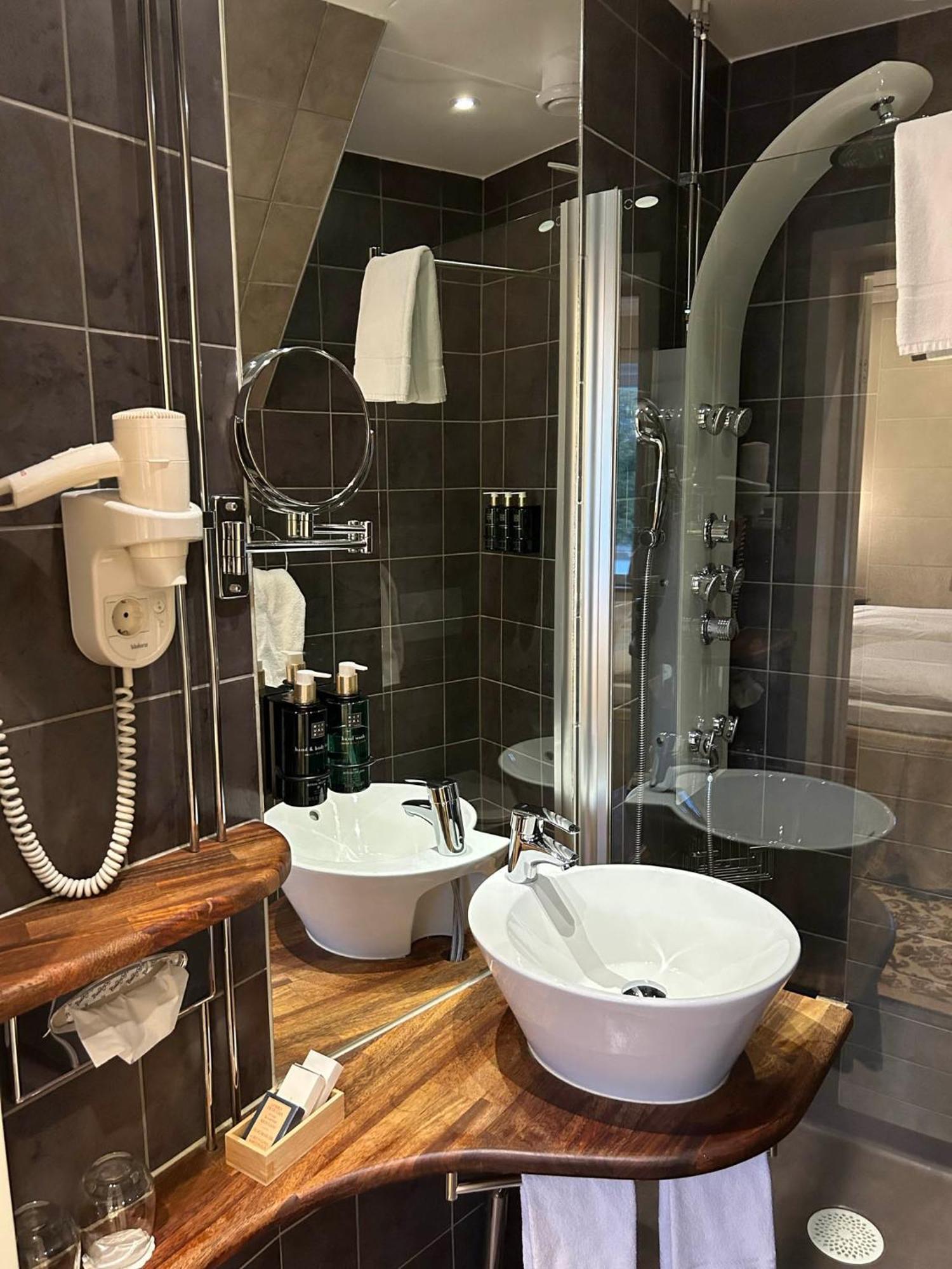 Sockerslottet Hotell Kristinehamn Exterior foto